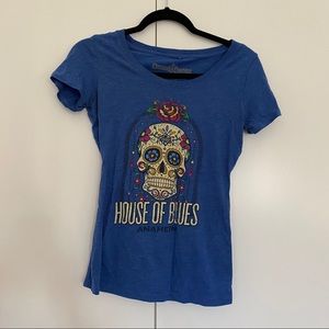 ✨House of Blues dia de los muertos shirt✨